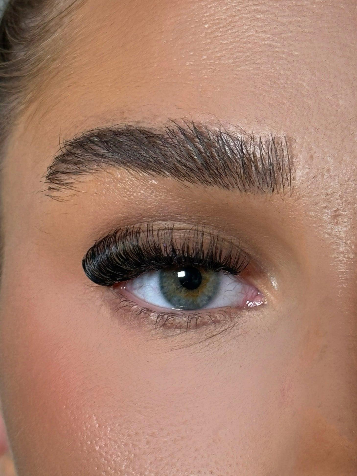 Kindness D curl cat eye winged lashes for small eyes