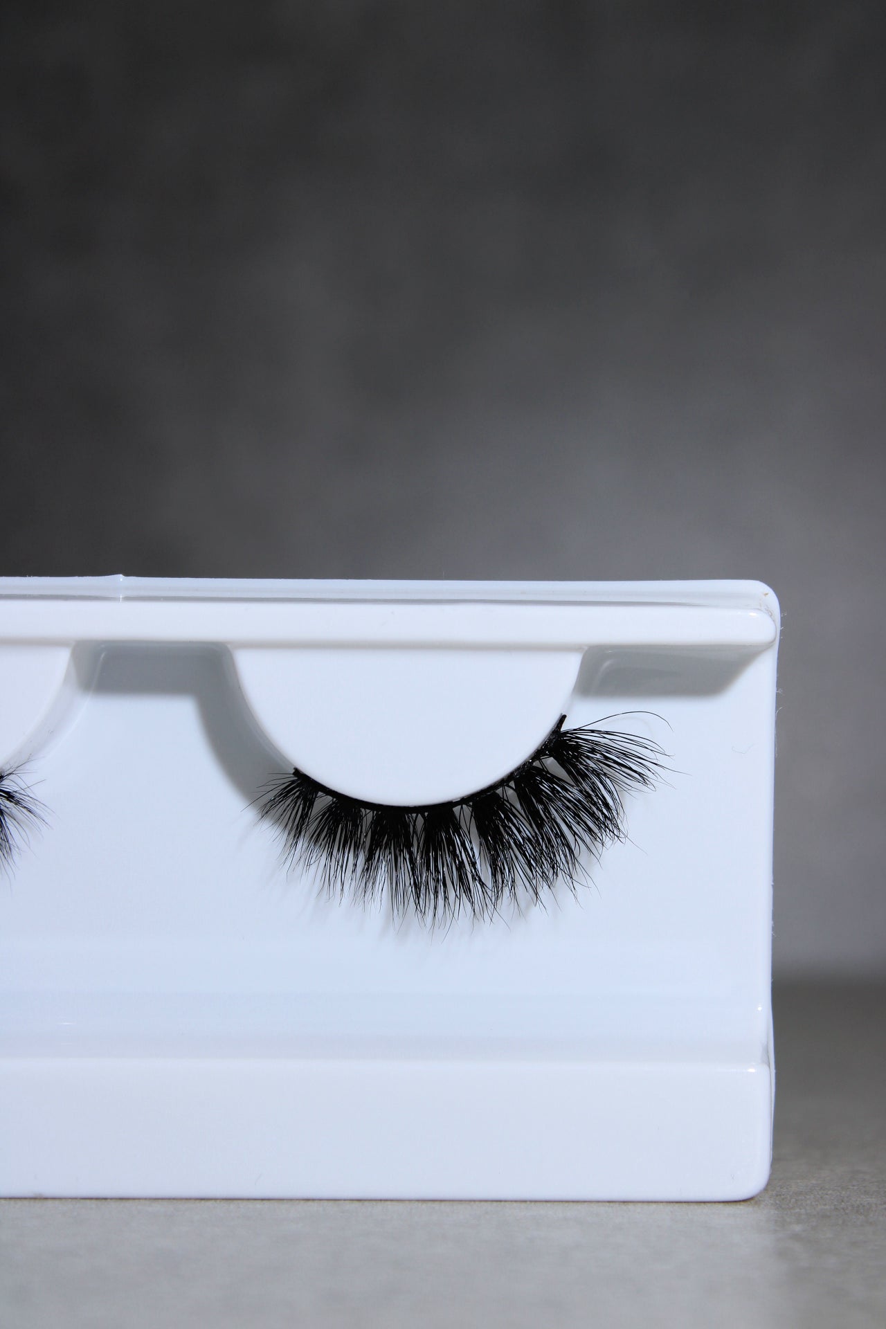 Fox Mega Winged Half Lash (Upgraded curl and fluffiness)