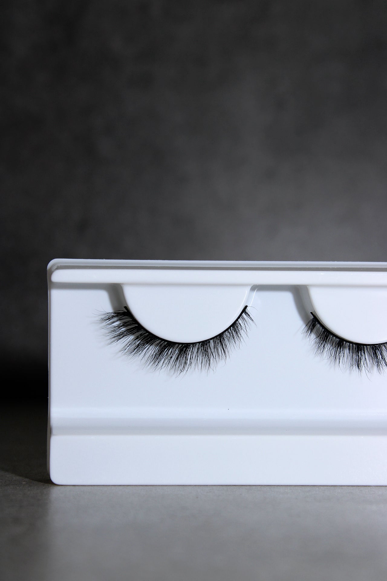 Calm Hooded Eye Short Winged strip eyelash