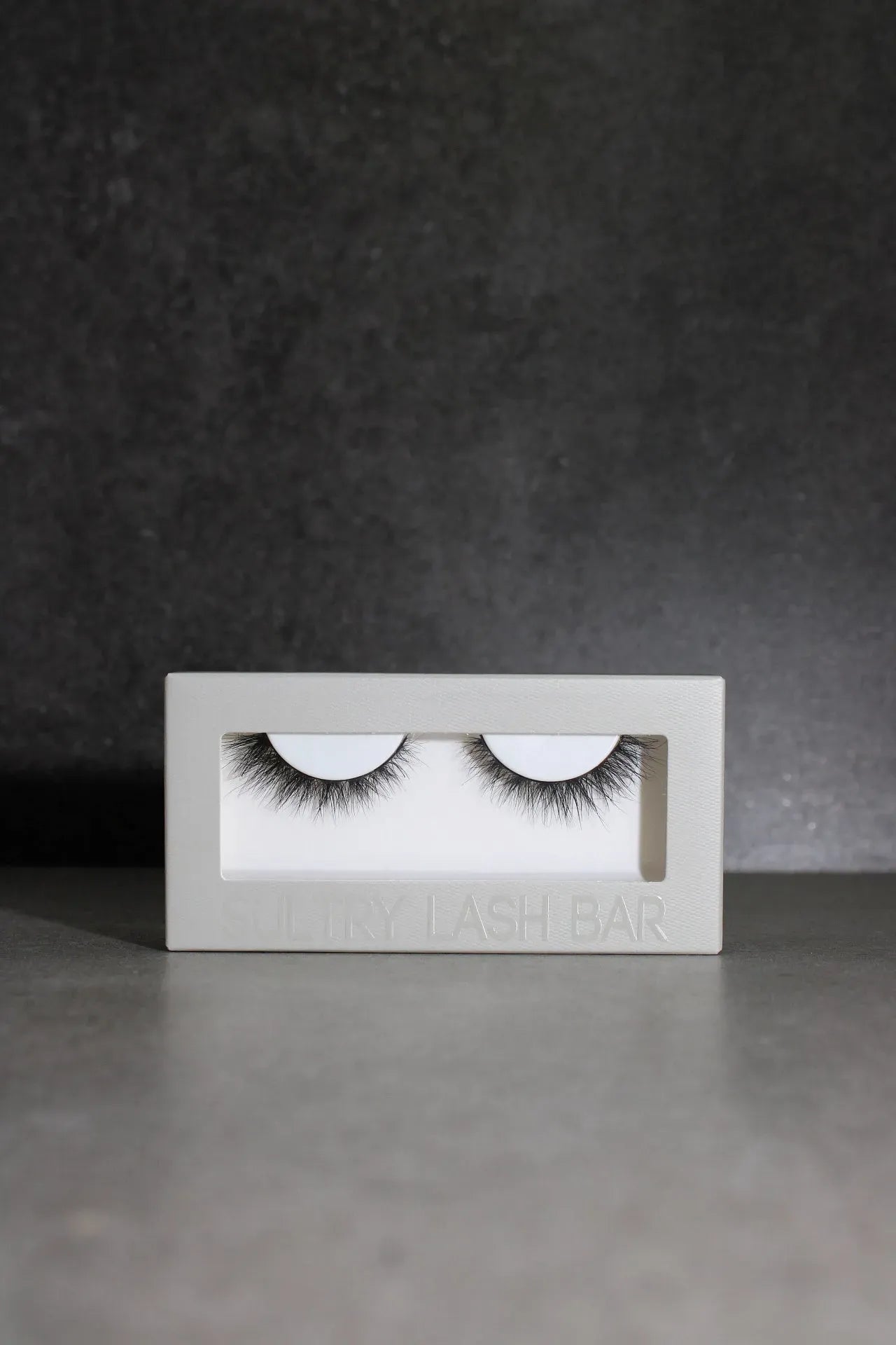 Joy Short Winged Strip lashes For Hooded eyes