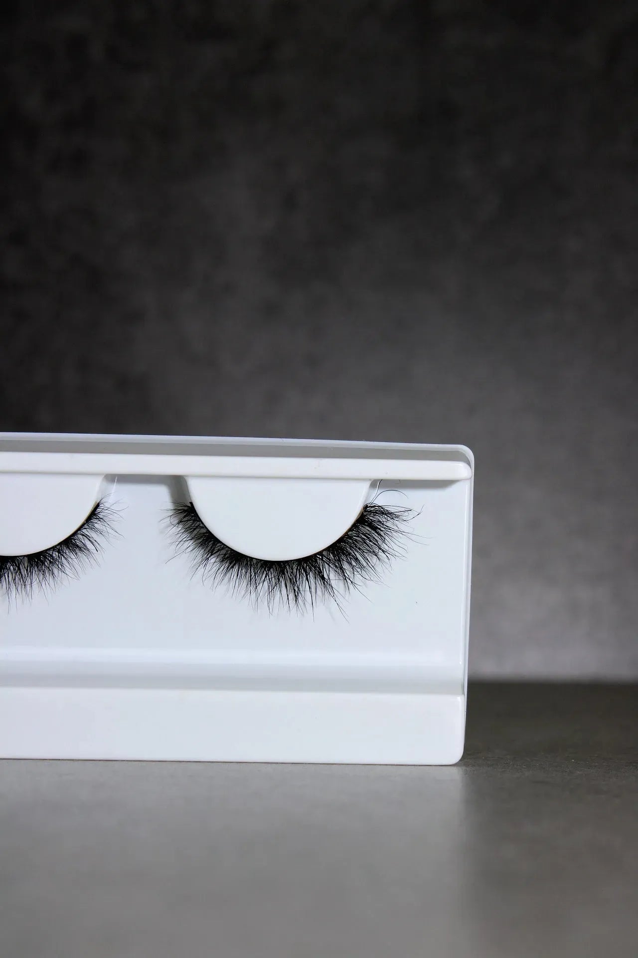 Joy Short Winged Strip lashes For Hooded eyes