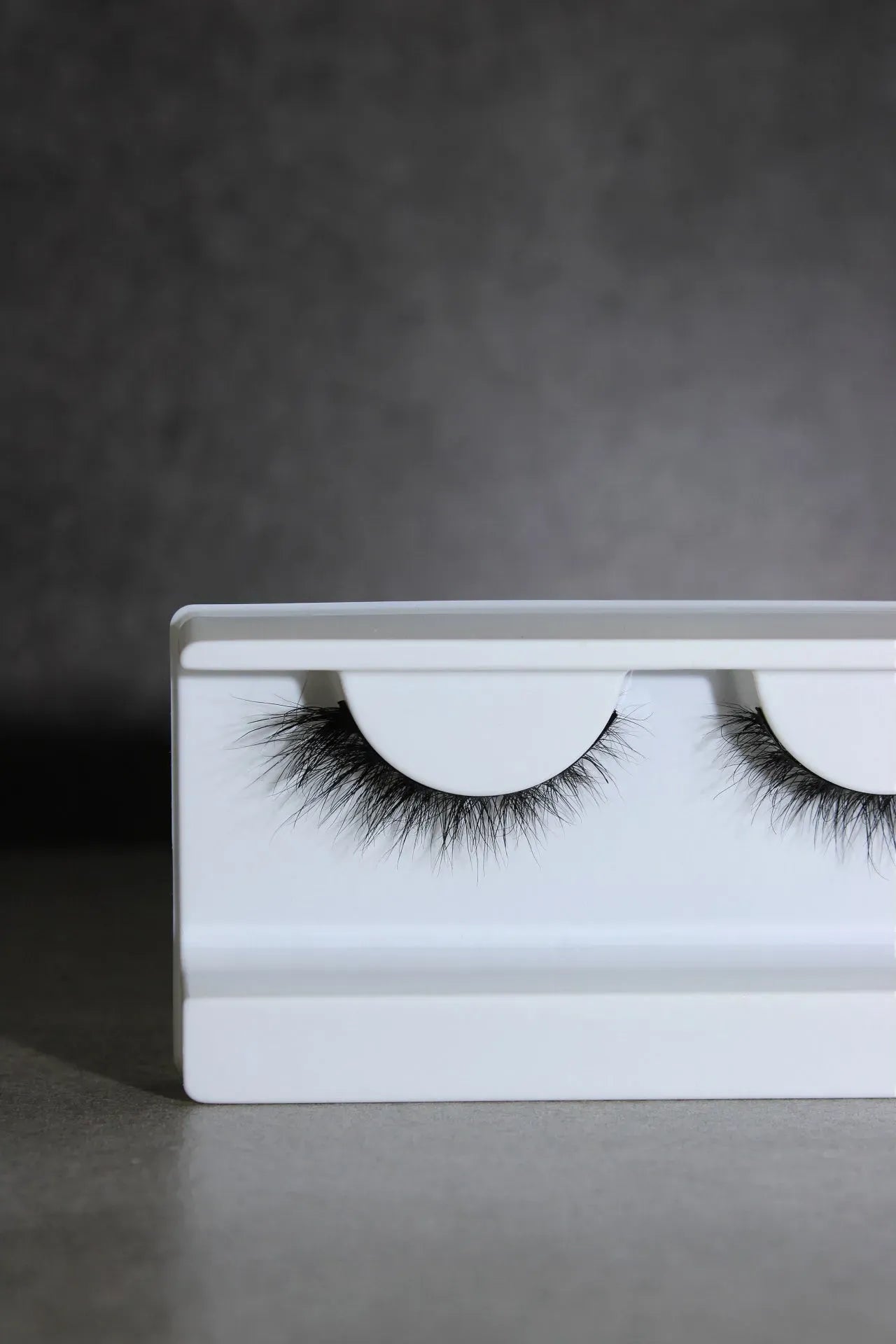 Joy Short Winged Strip lashes For Hooded eyes