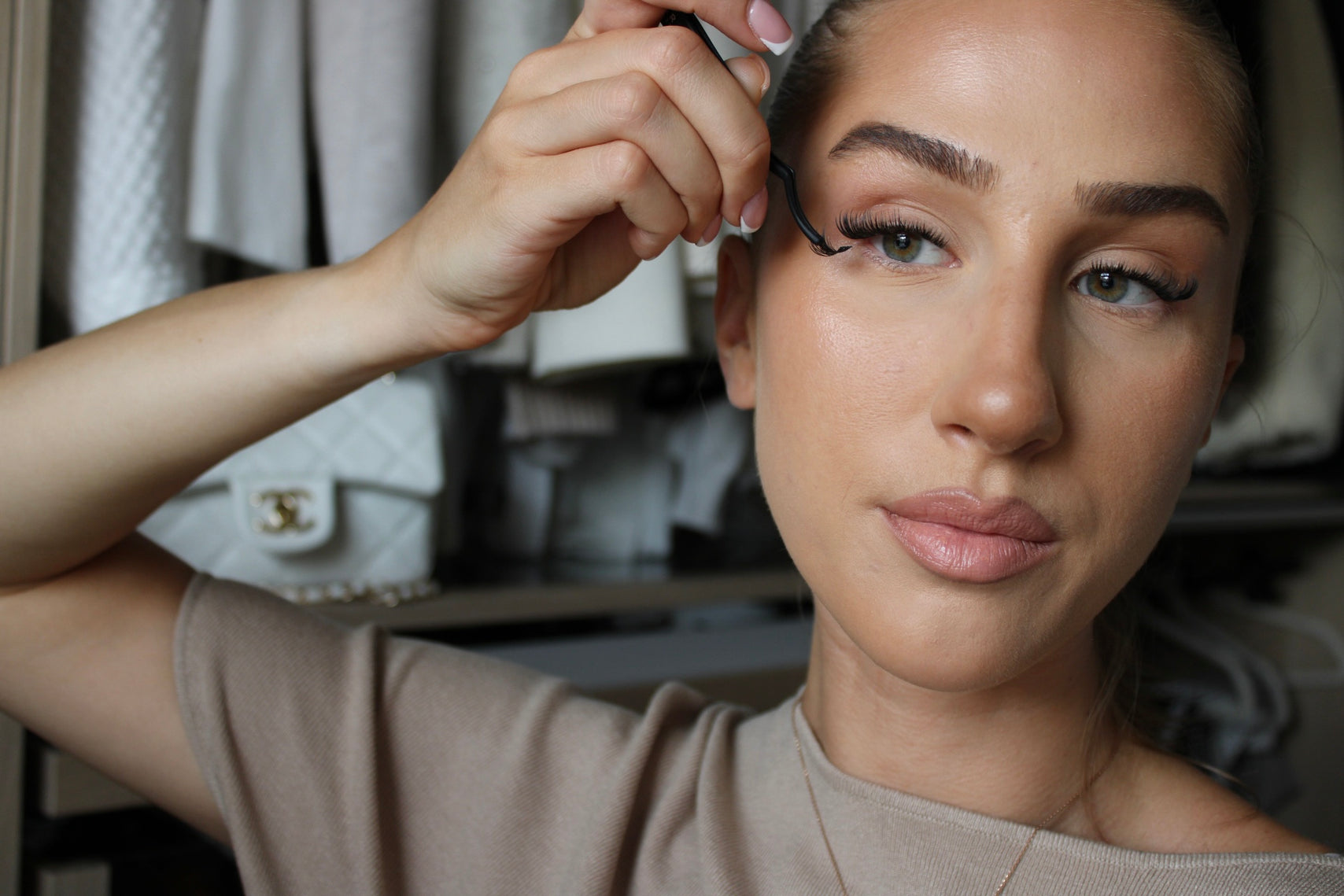 Wispy texture lashes
