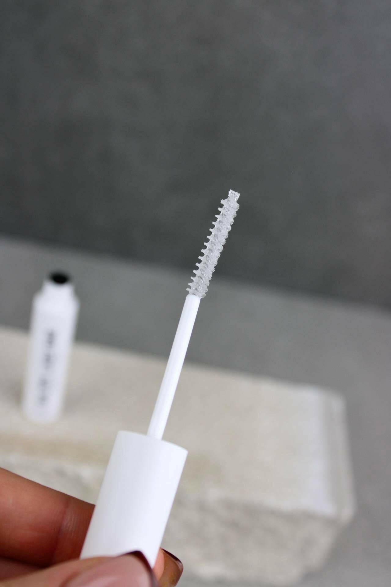 Brow lamination Gels Clear.