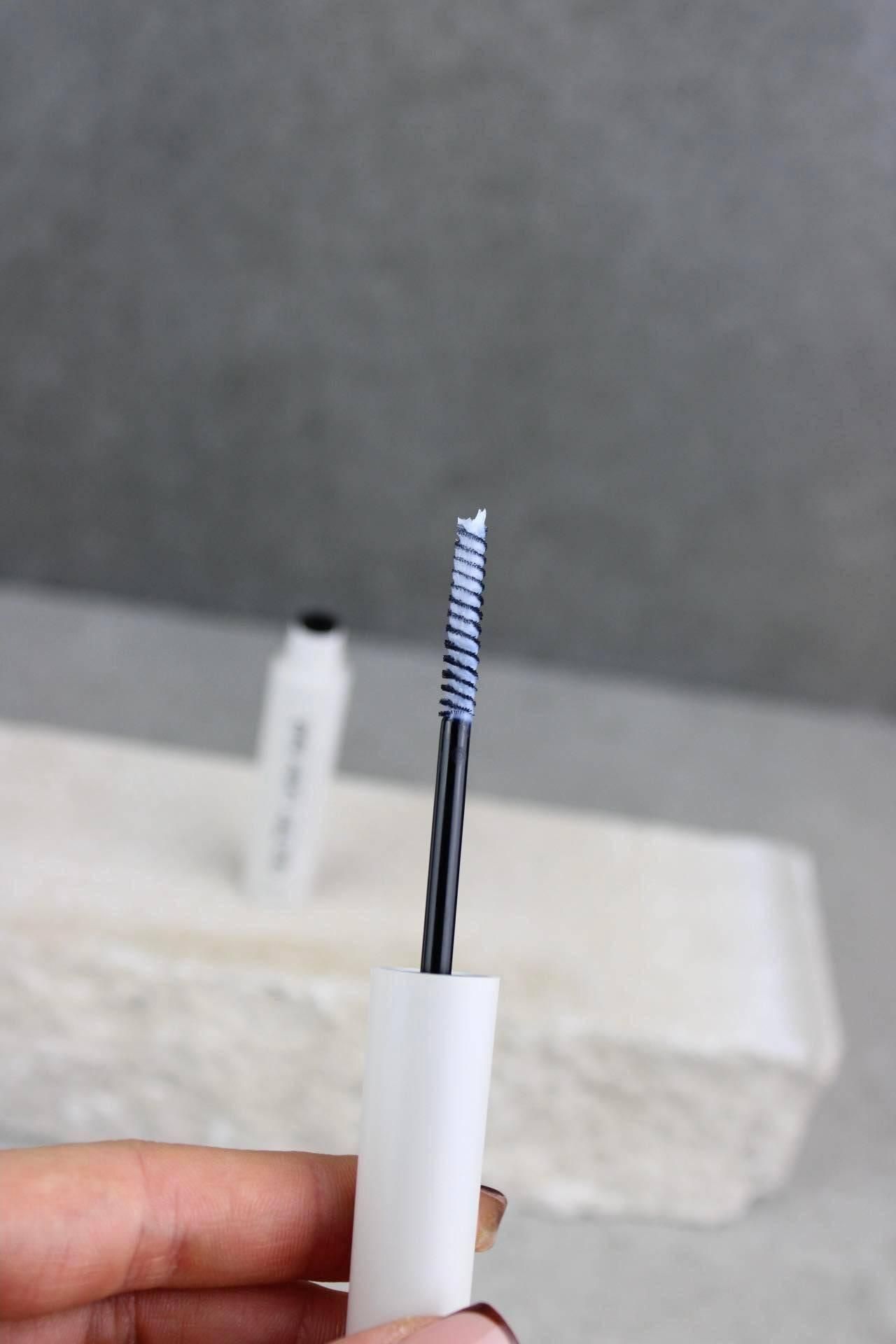 Brow lamination Gels Clear.