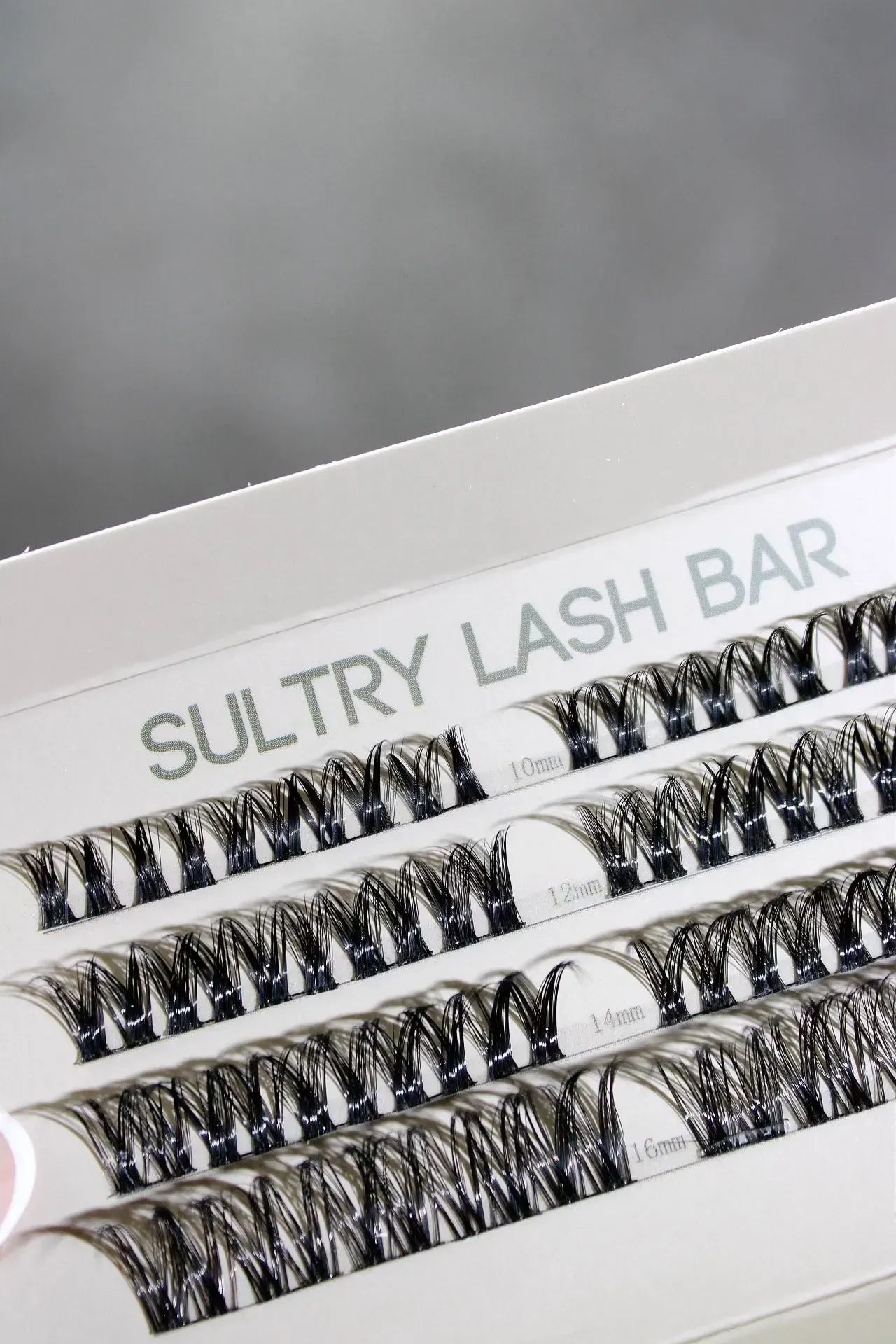 Defect (Misshaped) SL01 at Home DIY Lash Extensions.