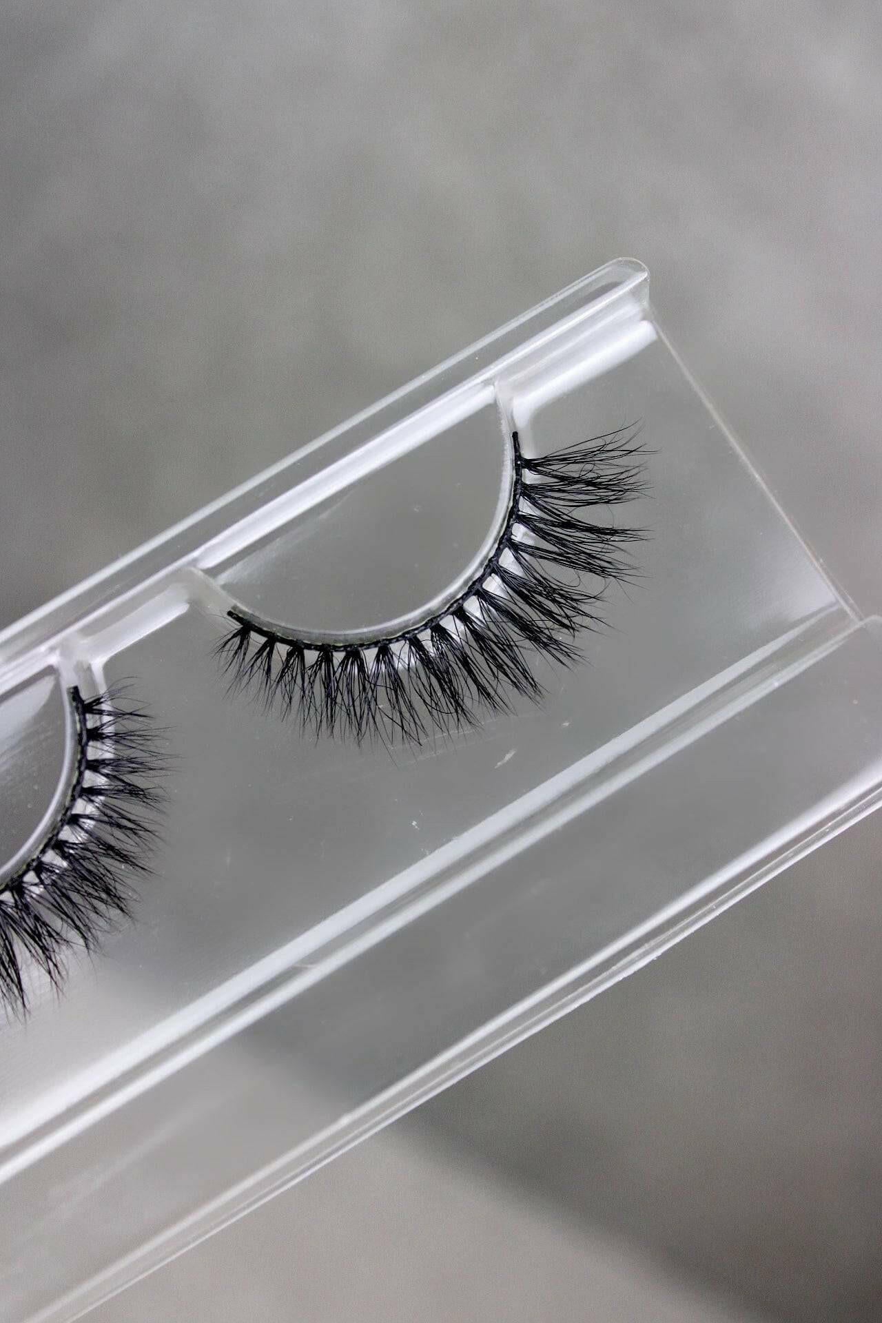 Success Natural Wispy Strip.