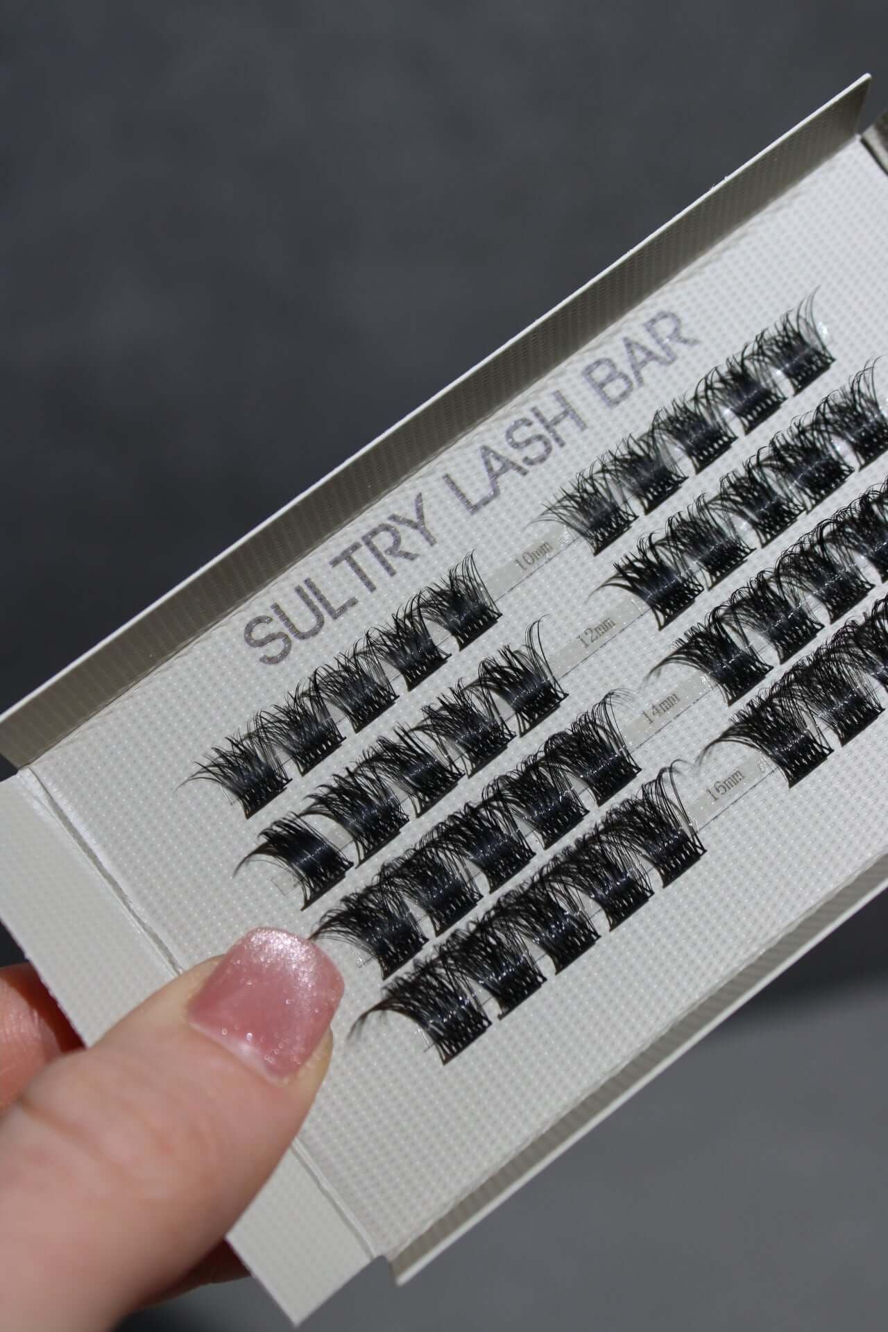 Defect (Misshaped) SL02 at Home DIY Lash Extensions.