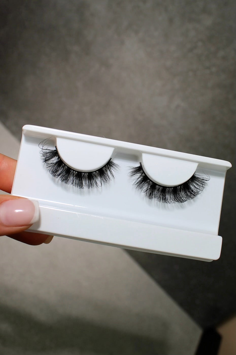 Ivy D-Curl Hyrbird Strip Lash extensions