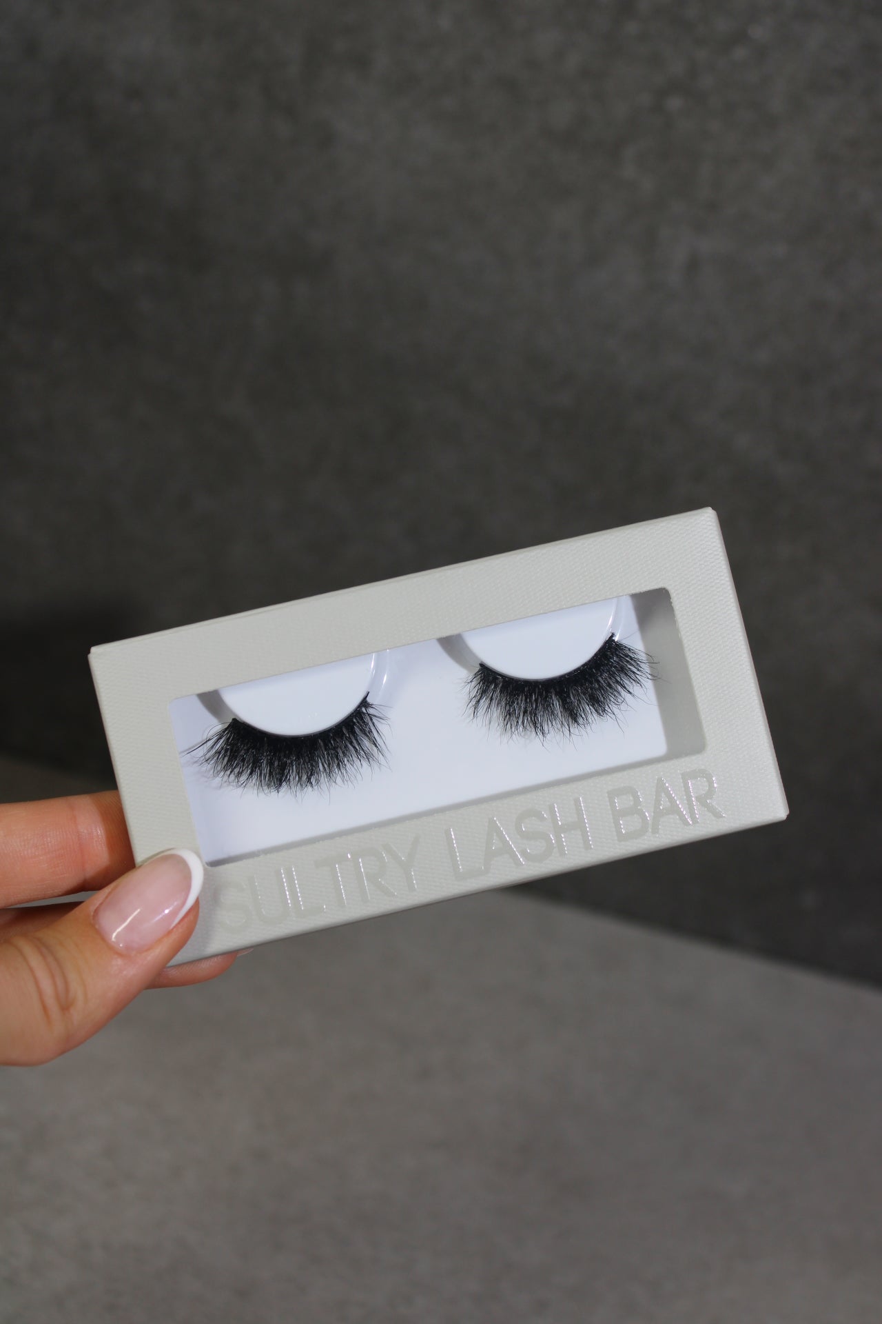 Luna Wispy Fluttery Half lash