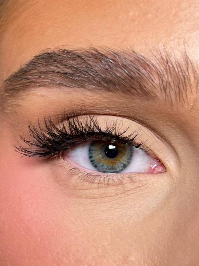 Blissful Sultry Lash Bar 