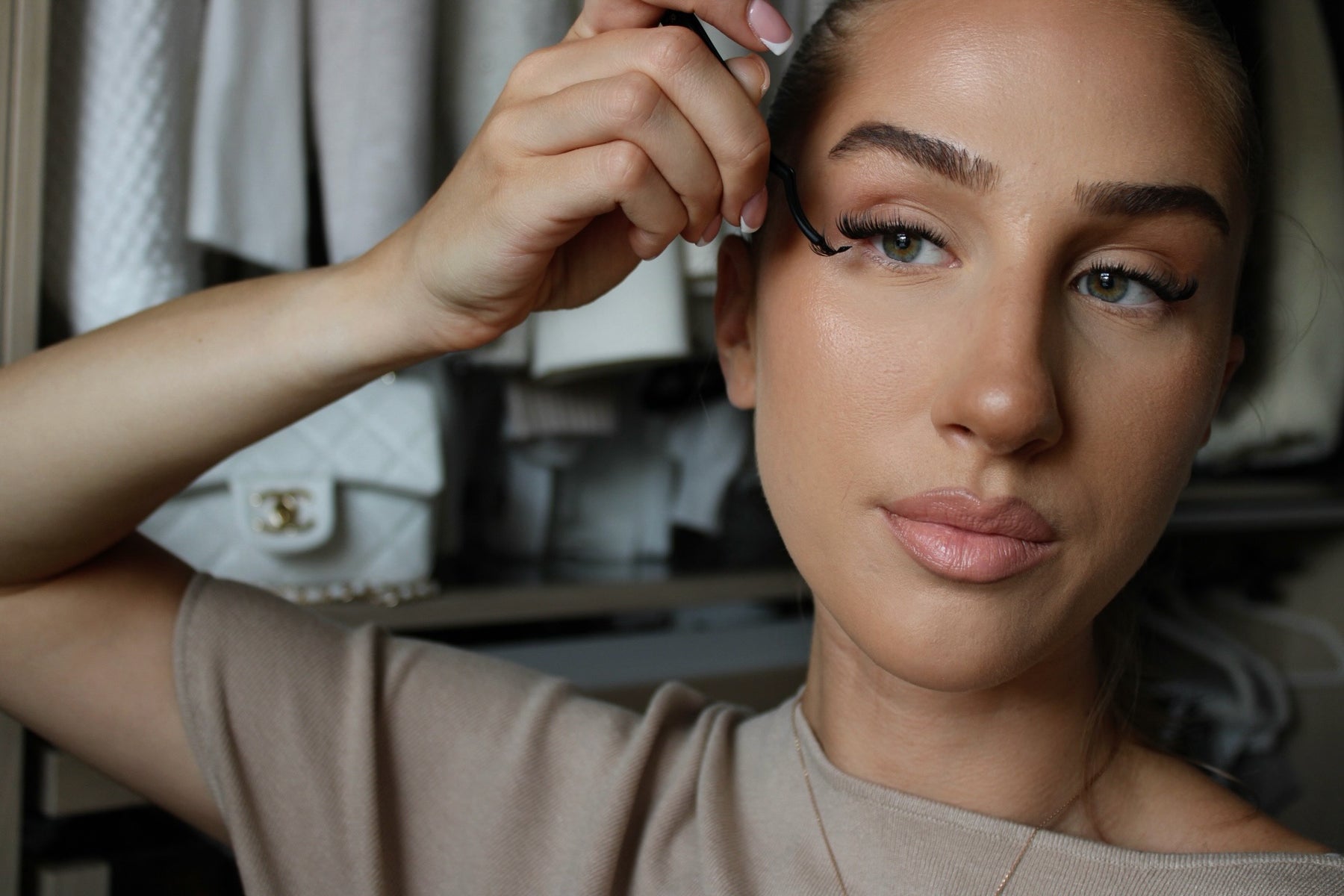 Feel effortlessly put together in minutes.