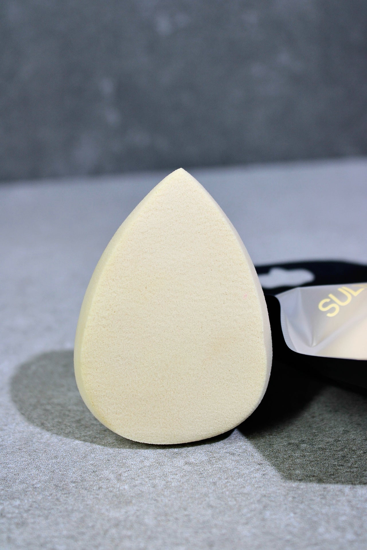 Soft Half Beauty Blender Sponge (under-eye blender)