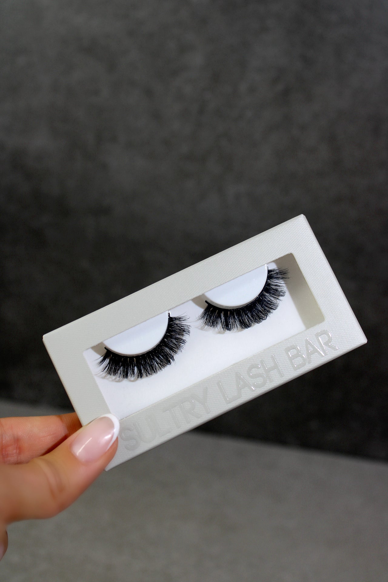 Glow Gappy D-Curl Strip Lashes