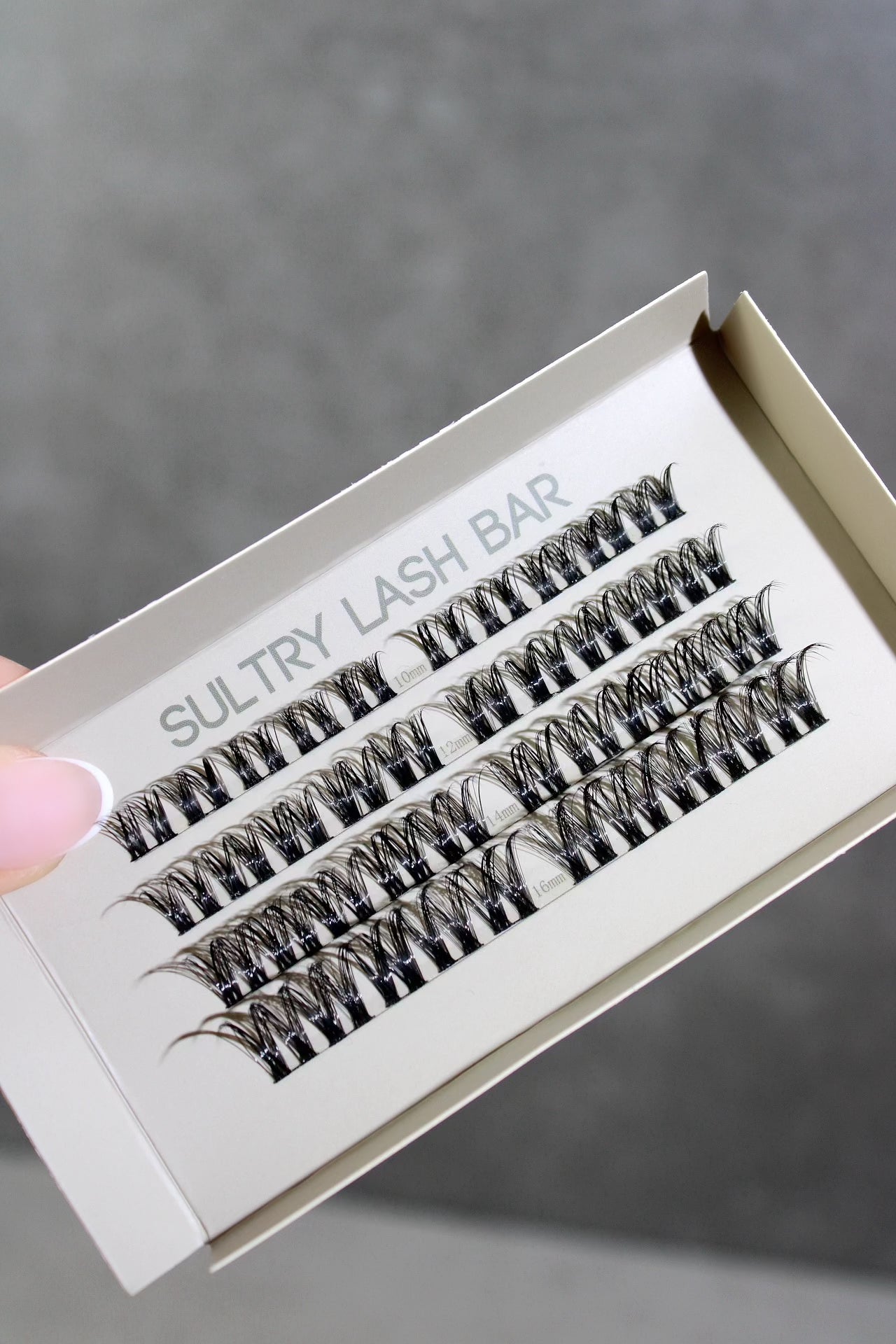 Defect (Misshaped) SL01 at Home DIY Lash Extensions - Sultry Lash Bar 
