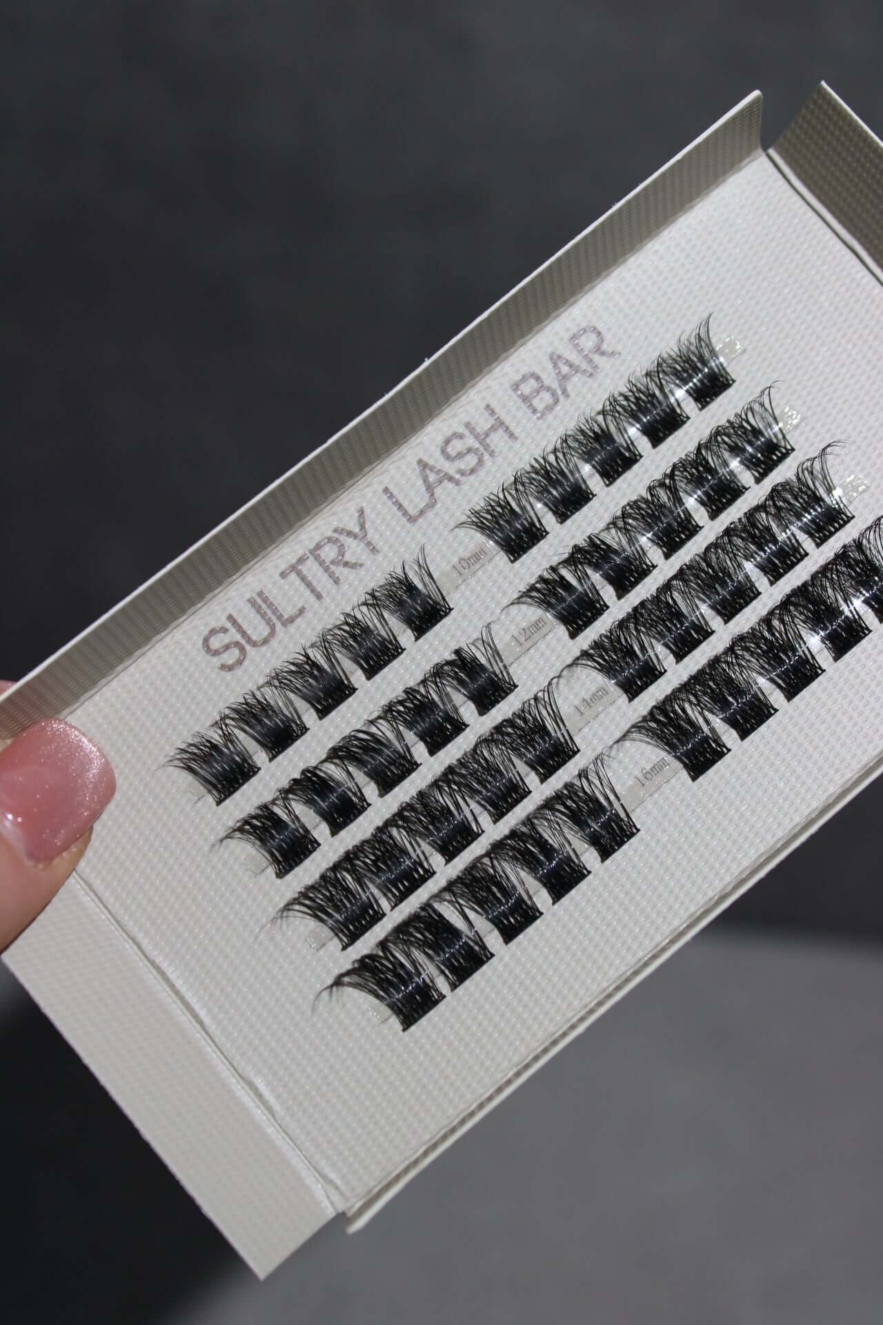 Defect (Misshaped) SL02 at Home DIY Lash Extensions.