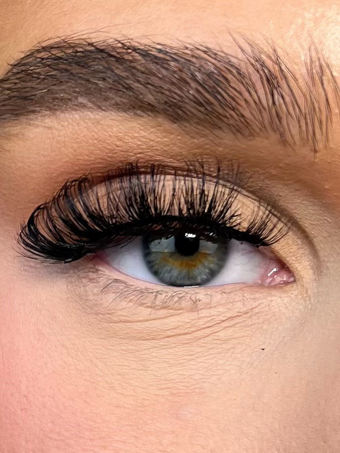 Fortune Faux Hybrid Winged Strip Lashes